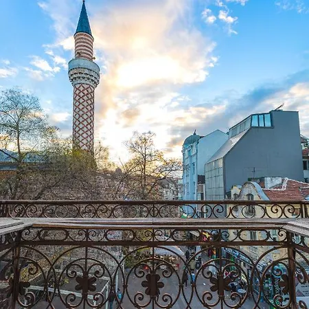 1bd With A Cute Balcony In Kapana By Flat Mаnager شقة *