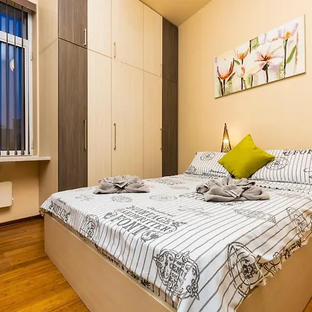 Апартаменты 1bd With A Cute Balcony In Kapana By Flat Mаnager