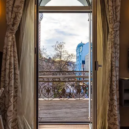 1bd With A Cute Balcony In Kapana By Flat Mаnager *